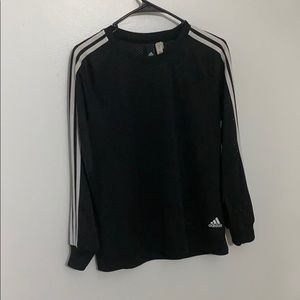Adidas long sleeve t shirt 👚